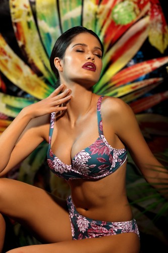 Kostium kąpielowy dwuczęściowy  z ozdobną przeplatanką na staniku i klasycznymi figami L2460